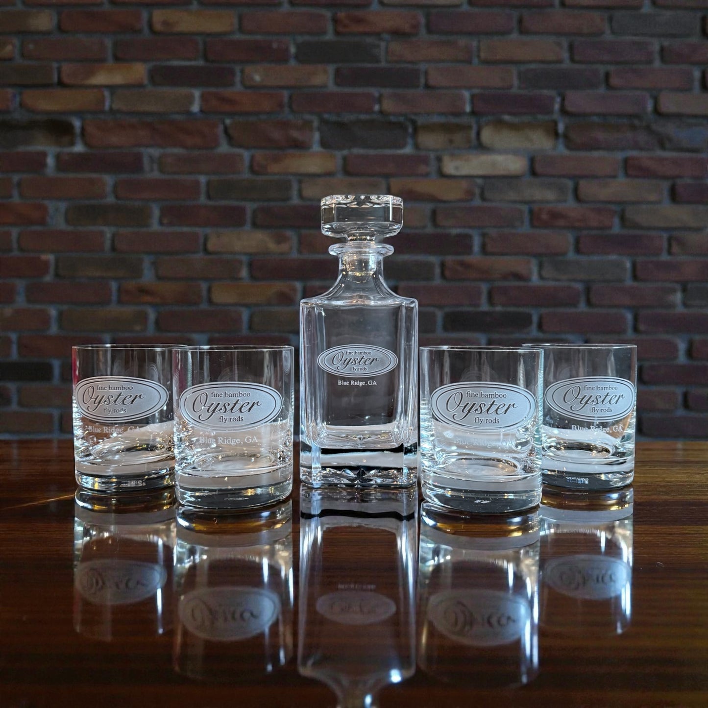 Oyster Whiskey Decanter & Glass Set