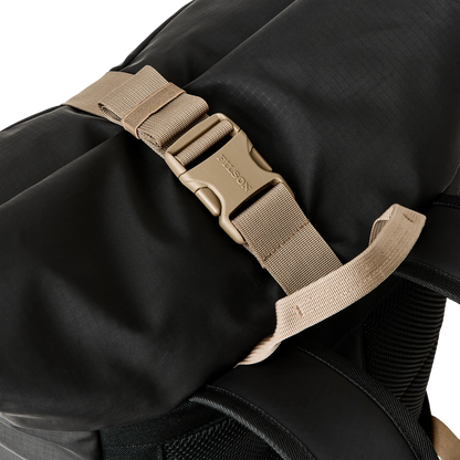 Filson All Weather Backpack: Black