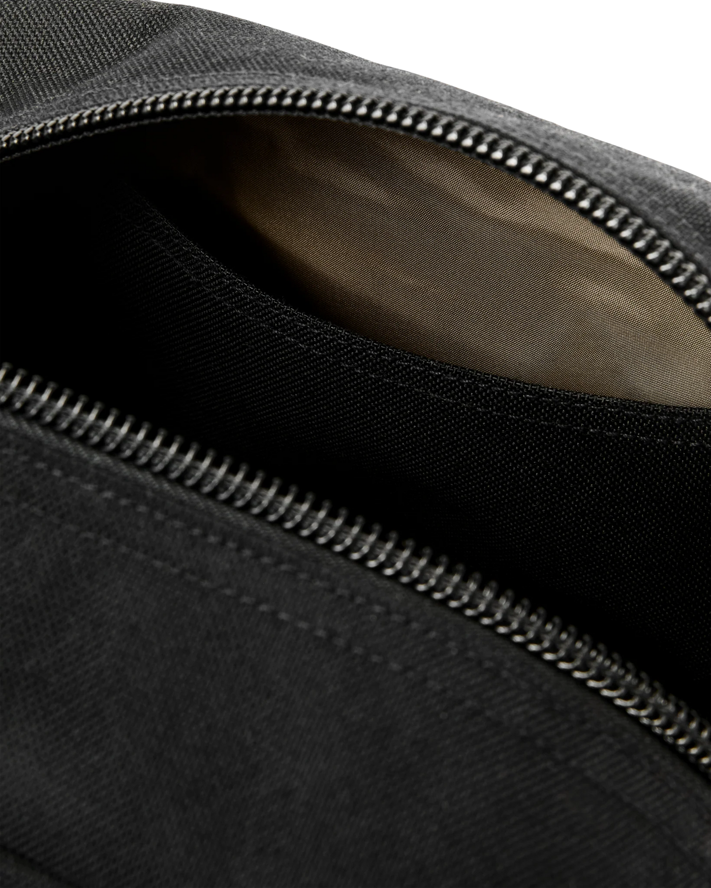 Filson Dryden Travel Pack