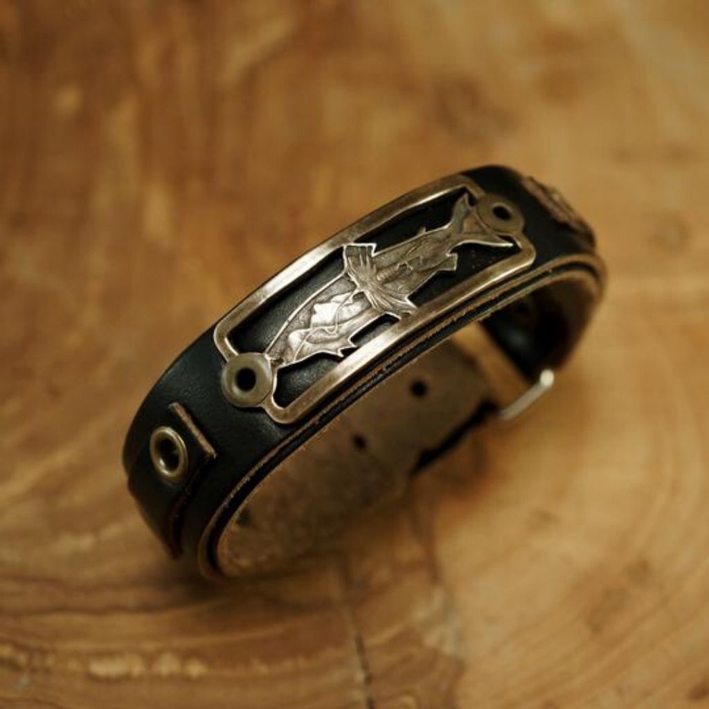 Cast of engraving by bill oyster and Sight line provisions collaboration black band bronze cast 